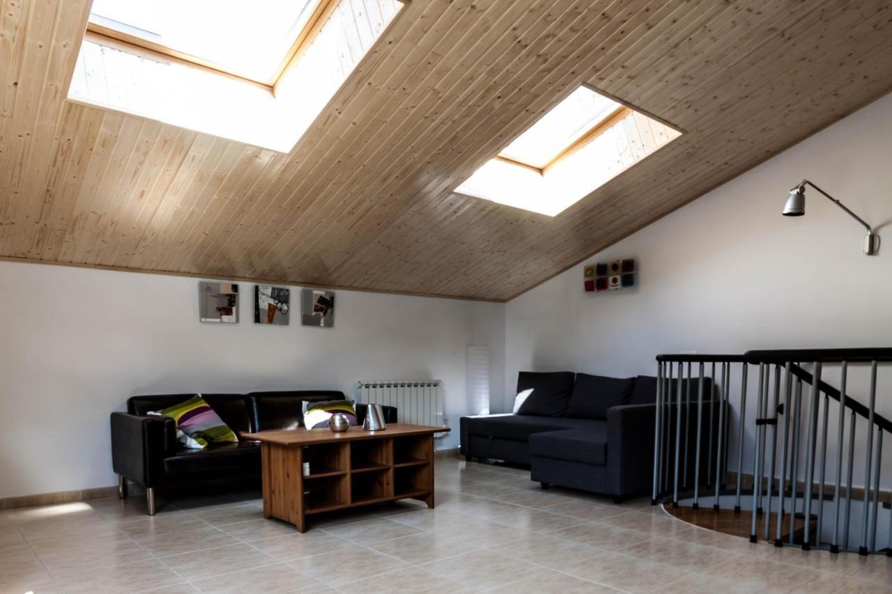 דירות אל טארטר Duplex Frente A Pistas מראה חיצוני תמונה